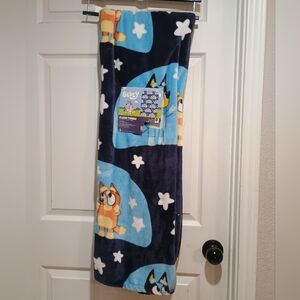 Bluey And Bingo Plush Throw Blanket - Navy and Light Blue Size 50x70